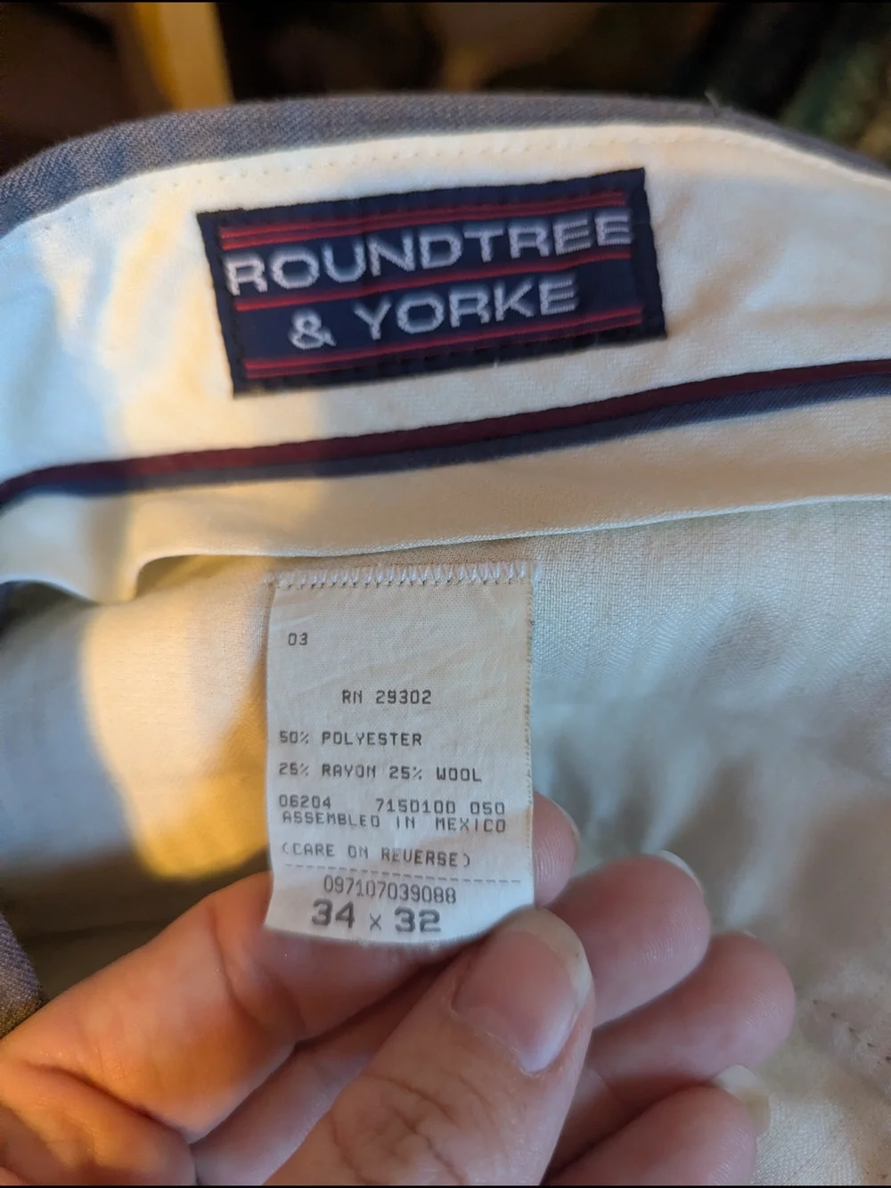 Roundtree & Yorke Men's Pleated Dress Pants - Gray